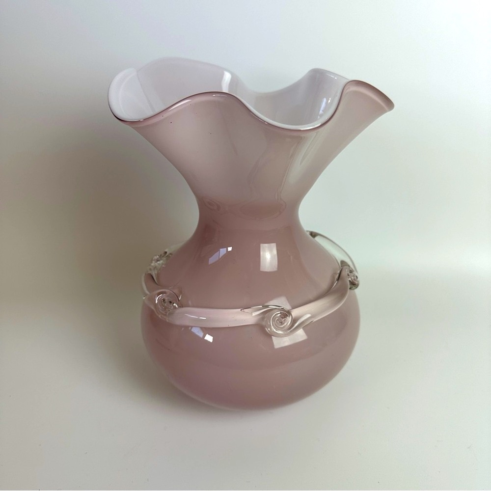 Beautiful‎ Hand Blown 9” Glass Wavy Vase Decorative Art Mauve White Interior
